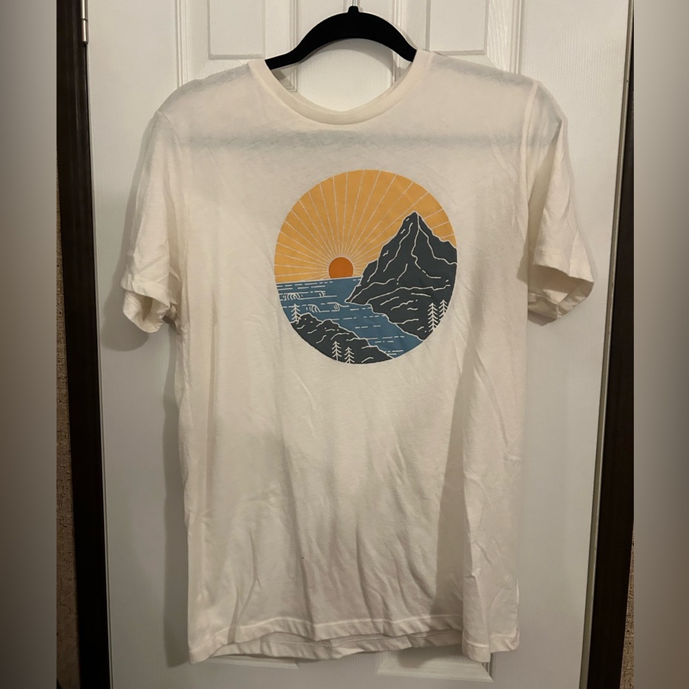 Old Navy Sunset Tee